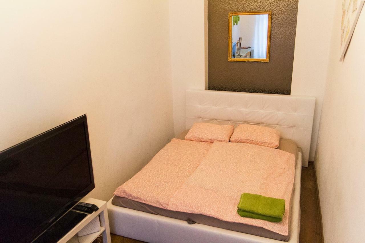 Awesome Apartment บูดาเปสต์ ภายนอก รูปภาพ